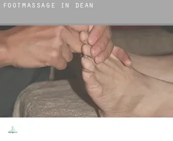 Foot massage in  Dean